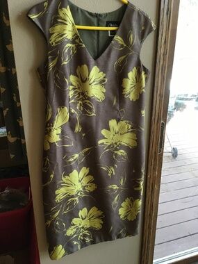 NueVa Elegant Sheath Dress